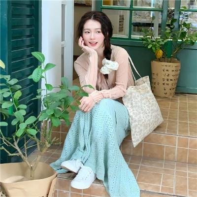 志在出位 封面